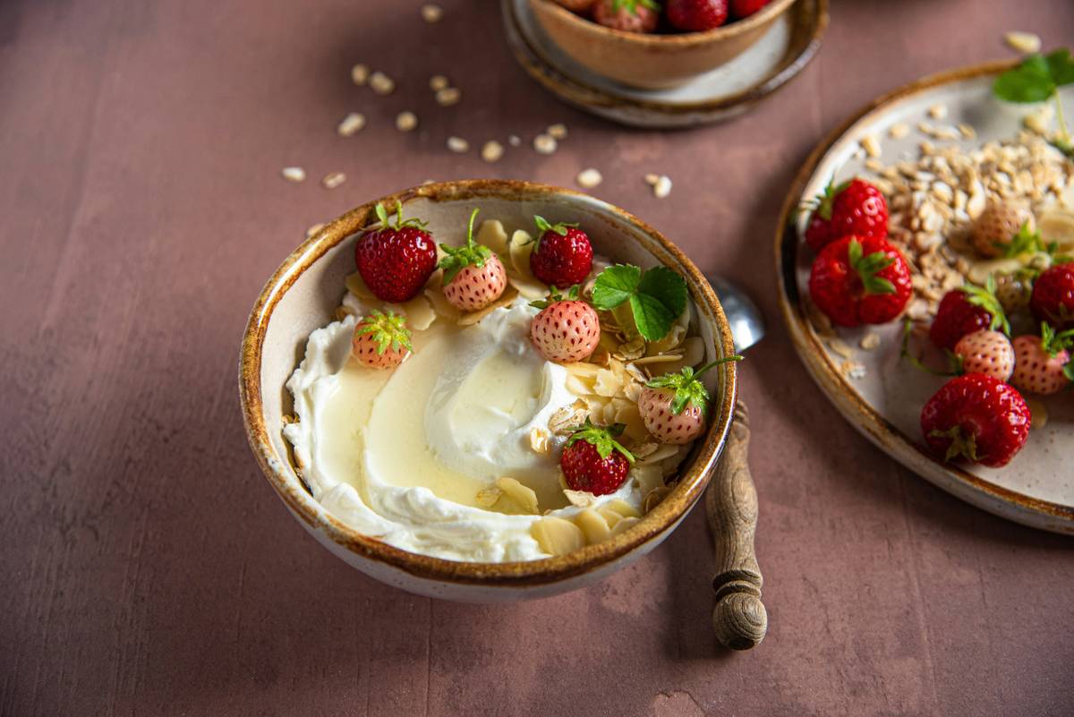 Making Yogurt with a Yogurt Machine: Your Foolproof Guide to Creamy, Homemade Success